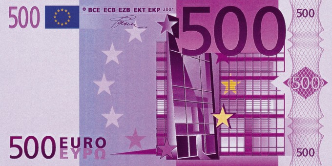 AQShning sobiq moliya vaziri 500 yevro va 100 dollarlik banknotalarni iste’moldan chiqarishni taklif qildi