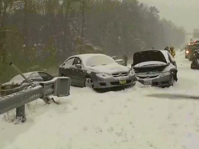 OAV: Xitoy janubi-g‘arbida qor bo‘roni tufayli 120 ming odam elektr ta’minotisiz qoldi