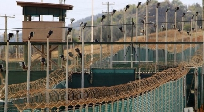 AQSh hukumati Guantanamo qamoqxonasini yopish rejasini e`lon qildi