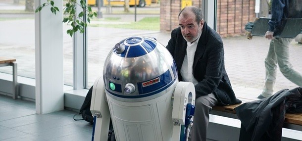 “Yulduzlar jangi” filmidagi R2-D2 roboti yaratuvchisi olamdan o‘tdi