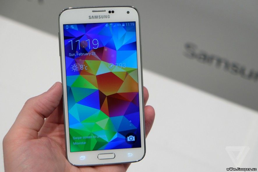 Galaxy S5 Samsung firma do‘konida bozordagidan yuqori narxda sotuvga qo‘yildi