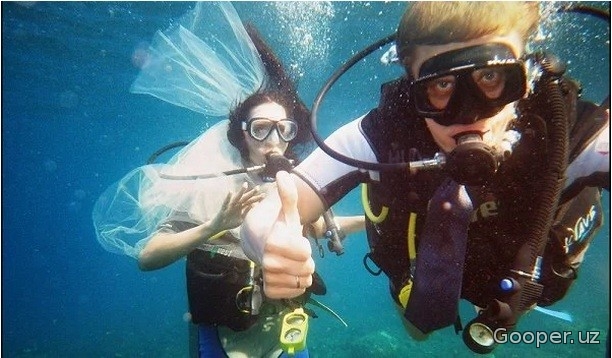 Amerikalik oshiq-ma’shuq okean tubida turmush qurdi