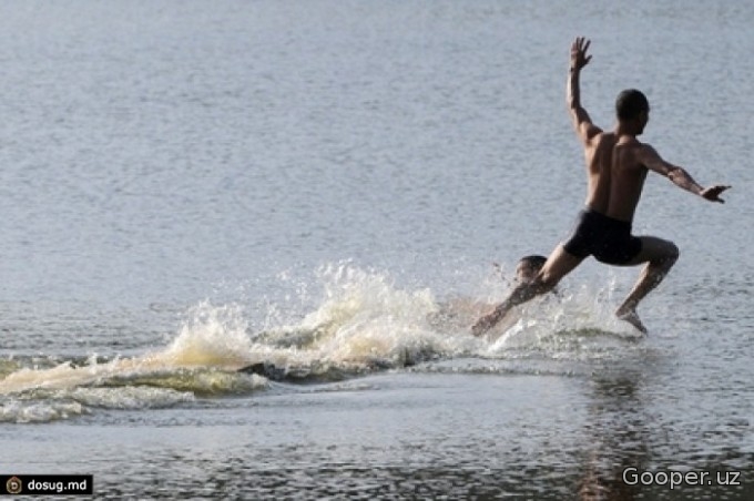 Shaolin ruhoniysi suv ustida 125 metr masofani yugurib o‘tdi